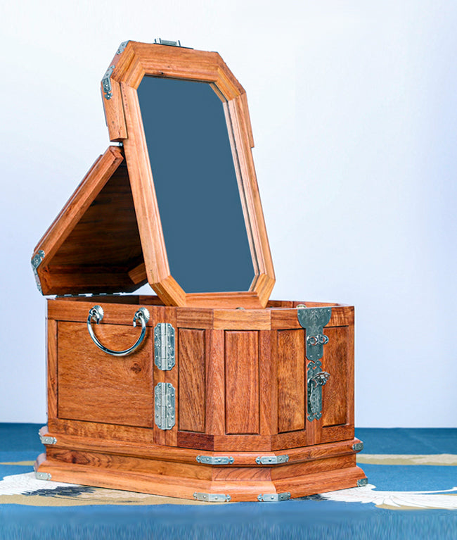 Jewelry Boxes - the World of Handmade Rosewood Collectibles