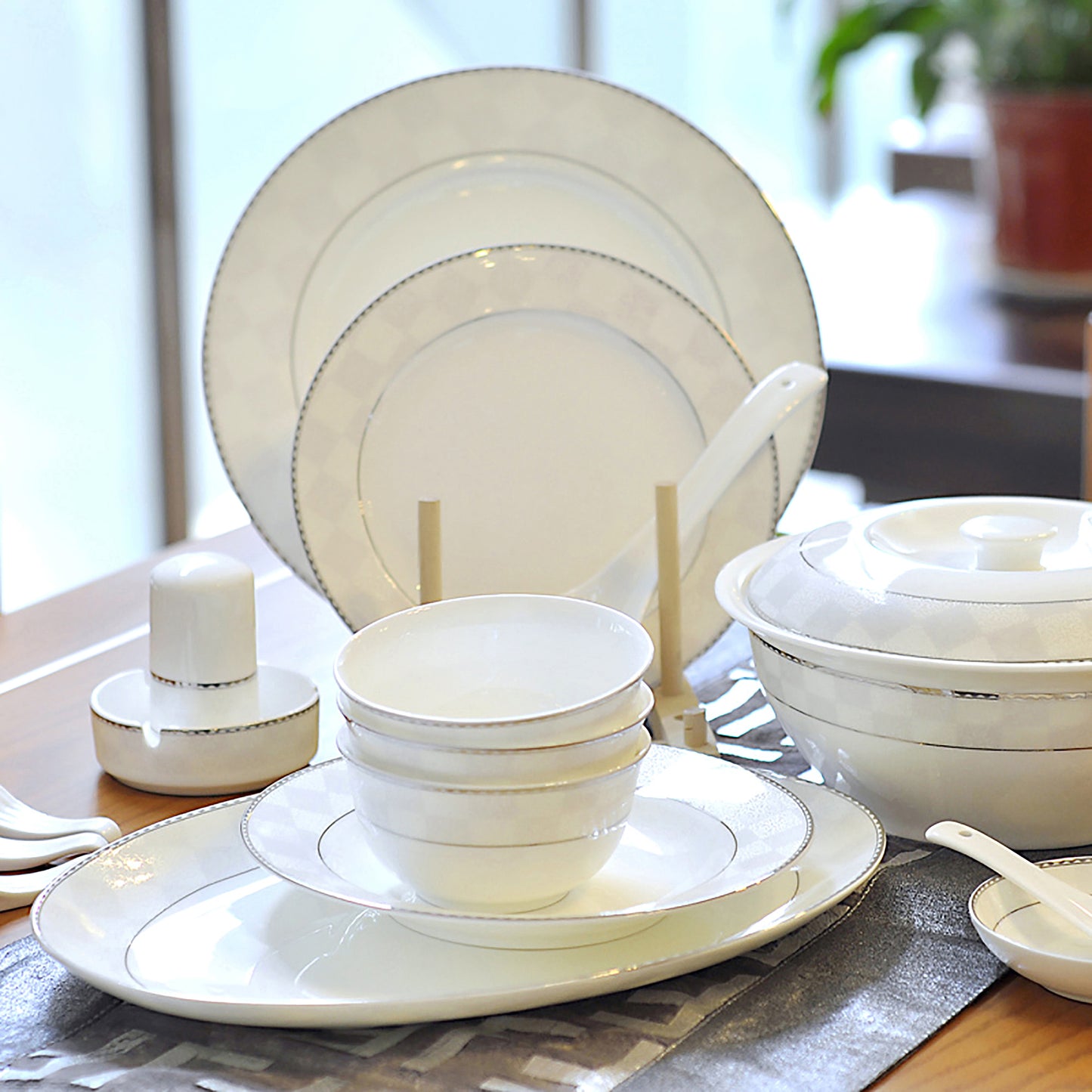 Bone China Dinnerware Set - Silver Decorative Rim & Pale Pattern